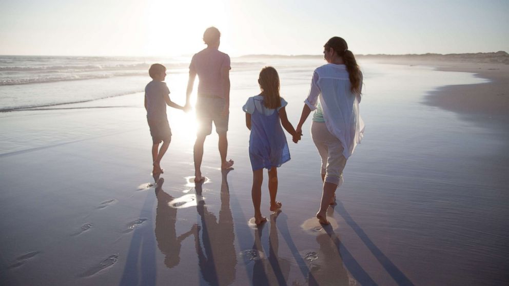 GTY-Family-Vacation-MEM-170630_16x9_992